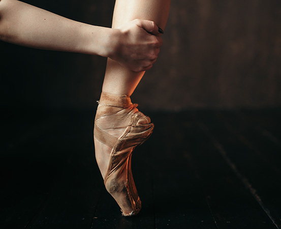 pain of dancing can be treated and healed to avoid muscle cramps, knee pain, heel pain and back pain
