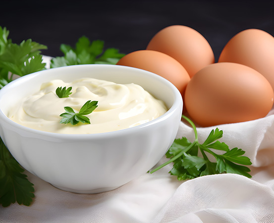 When mayonnaise is stored at room temperature, which averages 28 to 35 degrees Celsius in India, it serves as an ideal breeding ground for bacteria.